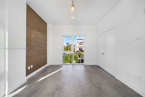 Condo in Miami, Florida, 3 bedrooms № 1991244 - photo 28