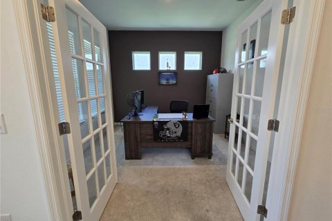House in Tarpon Springs, Florida 4 bedrooms, 290.23 sq.m. № 2141082 - photo 5