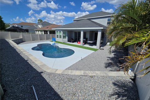 House in Tarpon Springs, Florida 4 bedrooms, 290.23 sq.m. № 2141082 - photo 17
