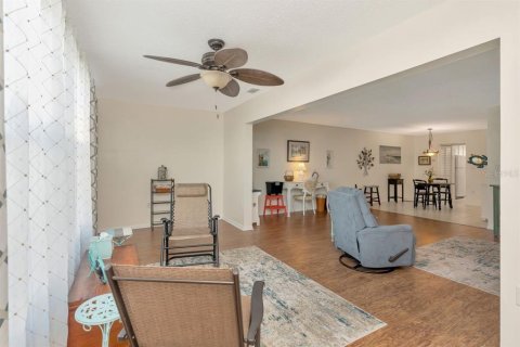 Copropriété à vendre à Gulfport, Floride: 1 chambre, 98.48 m2 № 2142351 - photo 17