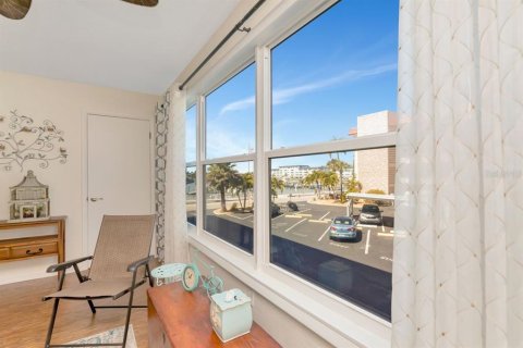 Copropriété à vendre à Gulfport, Floride: 1 chambre, 98.48 m2 № 2142351 - photo 14