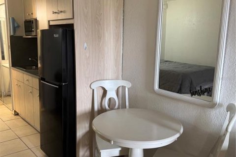 Снять в аренду кондоминиум в Дэвенпорт, Флорида 1 комната, 27.87м2, № 2215176 - фото 5