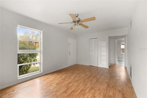 Casa en venta en Deltona, Florida, 2 dormitorios, 81.75 m2 № 1559349 - foto 4