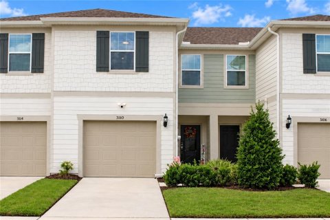 Touwnhouse à vendre à Sanford, Floride: 3 chambres, 156.26 m2 № 2408759 - photo 2