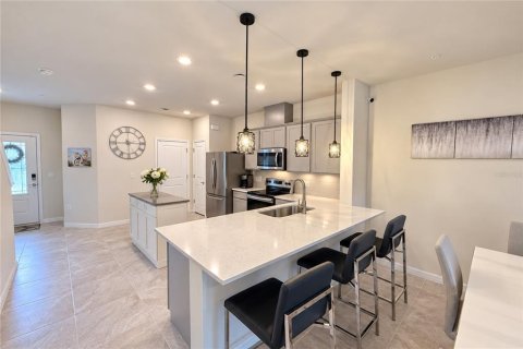 Touwnhouse à vendre à Sanford, Floride: 3 chambres, 156.26 m2 № 2408759 - photo 4