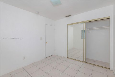 Propiedad comercial en venta en Homestead, Florida, 161.28 m2 № 1818431 - foto 7