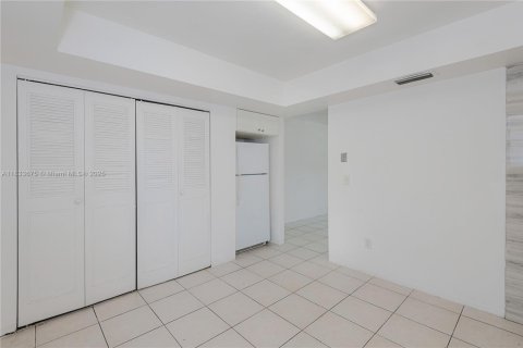 Propiedad comercial en venta en Homestead, Florida, 161.28 m2 № 1818431 - foto 4