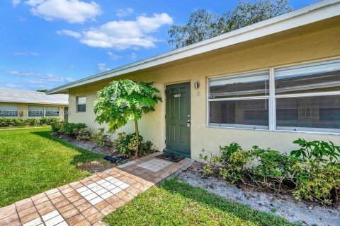 Apartment in Margate, Florida 2 bedrooms, 76.83 sq.m. № 2401339
