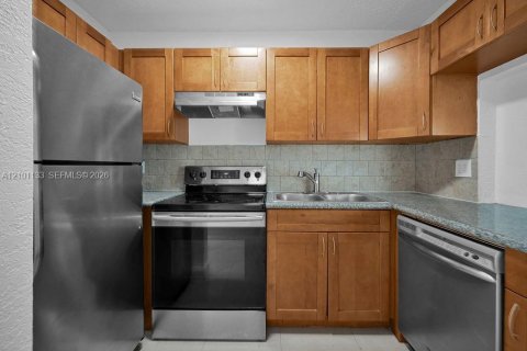 Apartment in Margate, Florida 2 bedrooms, 76.83 sq.m. № 2401339 - photo 11