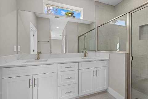 House in North Port, Florida 4 bedrooms, 184.88 sq.m. № 1521554 - photo 7