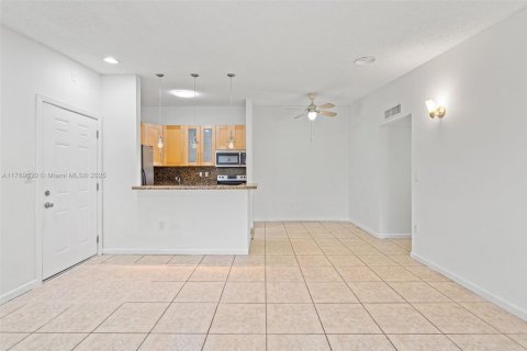 Condominio en venta en Miami, Florida, 2 dormitorios, 77.57 m2 № 1705231 - foto 7