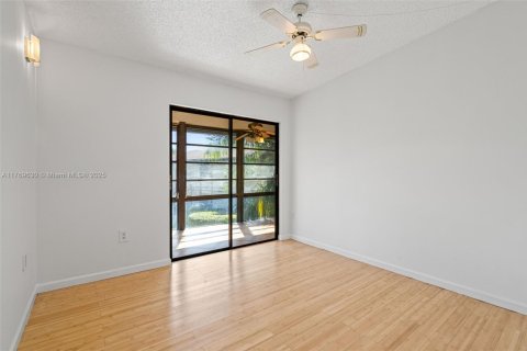 Condominio en venta en Miami, Florida, 2 dormitorios, 77.57 m2 № 1705231 - foto 21