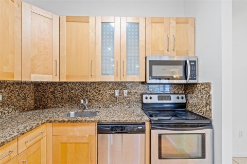 Condominio en venta en Miami, Florida, 2 dormitorios, 77.57 m2 № 1705231 - foto 16