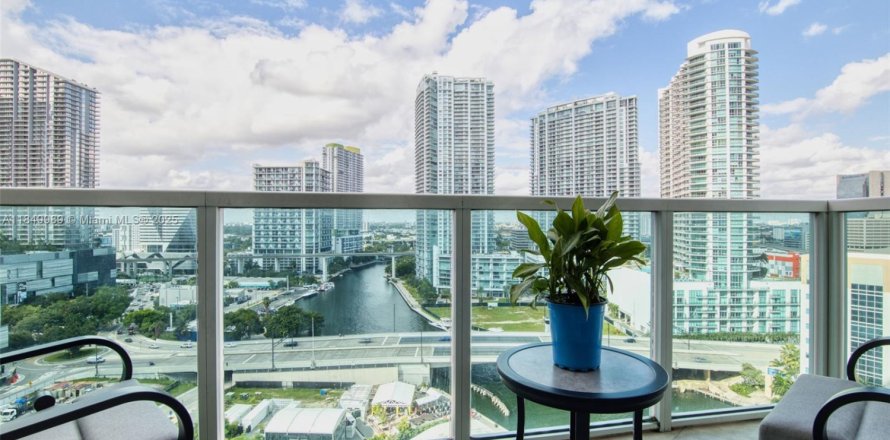 Condo à Miami, Floride, 1 chambre № 1852449