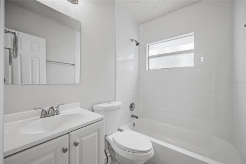 Villa ou maison à vendre à New Port Richey, Floride: 3 chambres, 97.55 m2 № 2109771 - photo 14