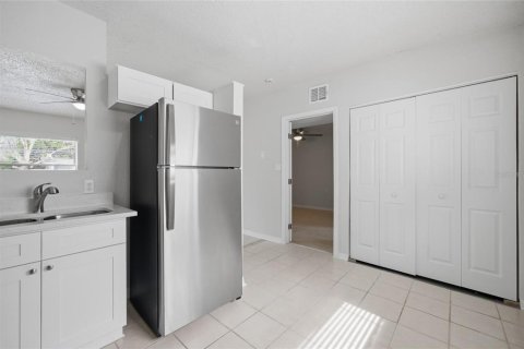 Villa ou maison à vendre à New Port Richey, Floride: 3 chambres, 97.55 m2 № 2109771 - photo 7