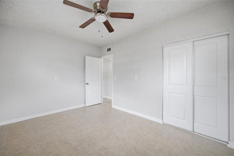Villa ou maison à vendre à New Port Richey, Floride: 3 chambres, 97.55 m2 № 2109771 - photo 13