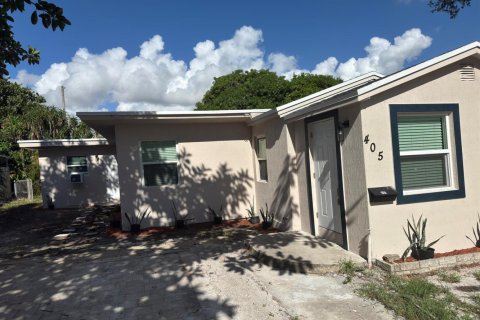 House in Lake Worth, Florida 4 bedrooms, 135.36 sq.m. № 2312129 - photo 7
