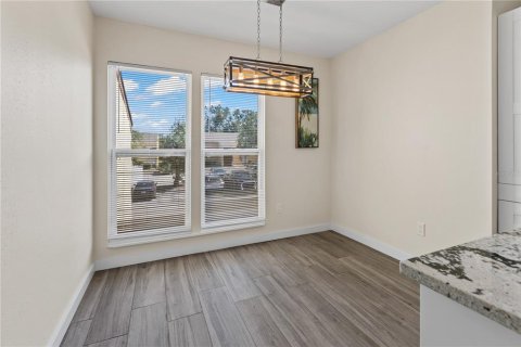 Condo in Sarasota, Florida, 2 bedrooms  № 2226130 - photo 4