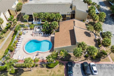 Condo in Sarasota, Florida, 2 bedrooms  № 2226130 - photo 23