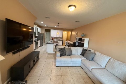 Townhouse in Riverview, Florida 3 bedrooms, 159.42 sq.m. № 1901053 - photo 9