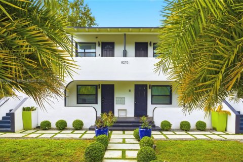 Commercial property in Miami, Florida № 1972496 - photo 3