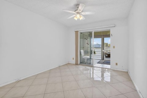 Copropriété à vendre à Boca Raton, Floride: 2 chambres, 87.79 m2 № 2251480 - photo 16