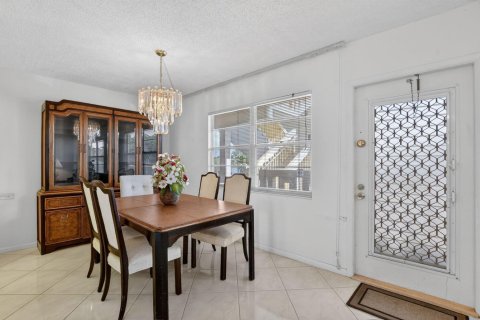 Copropriété à vendre à Boca Raton, Floride: 2 chambres, 87.79 m2 № 2251480 - photo 5
