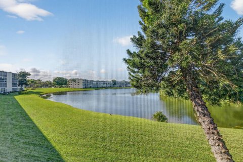 Copropriété à vendre à Boca Raton, Floride: 2 chambres, 87.79 m2 № 2251480 - photo 25