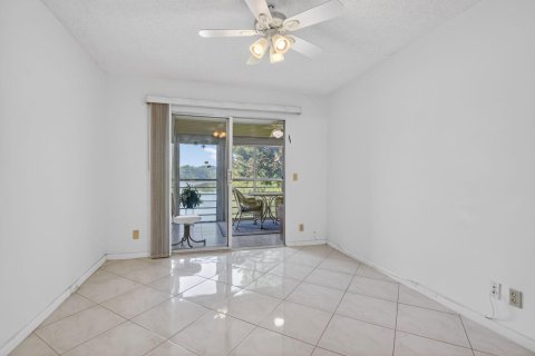 Copropriété à vendre à Boca Raton, Floride: 2 chambres, 87.79 m2 № 2251480 - photo 17
