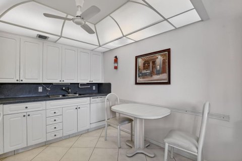 Copropriété à vendre à Boca Raton, Floride: 2 chambres, 87.79 m2 № 2251480 - photo 7