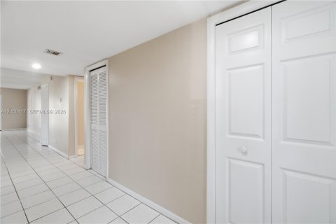Condominio en venta en Weston, Florida, 2 dormitorios, 114.73 m2 № 2186367 - foto 4