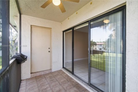 Condominio en venta en Weston, Florida, 2 dormitorios, 114.73 m2 № 2186367 - foto 17