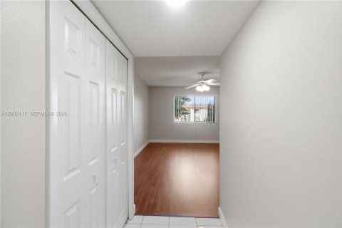 Condominio en venta en Weston, Florida, 2 dormitorios, 114.73 m2 № 2186367 - foto 20
