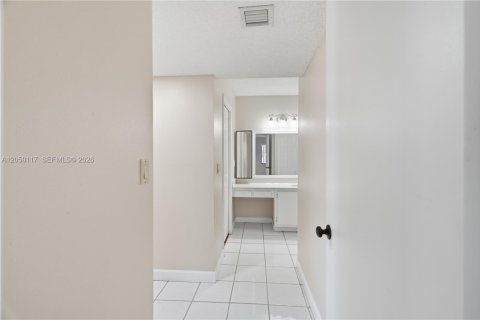 Condominio en venta en Weston, Florida, 2 dormitorios, 114.73 m2 № 2186367 - foto 19