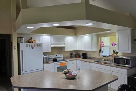 Casa en venta en Cape Coral, Florida, 4 dormitorios, 159.42 m2 № 1904216 - foto 13