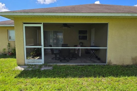 Casa en venta en Cape Coral, Florida, 4 dormitorios, 159.42 m2 № 1904216 - foto 6