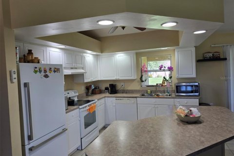 Casa en venta en Cape Coral, Florida, 4 dormitorios, 159.42 m2 № 1904216 - foto 12