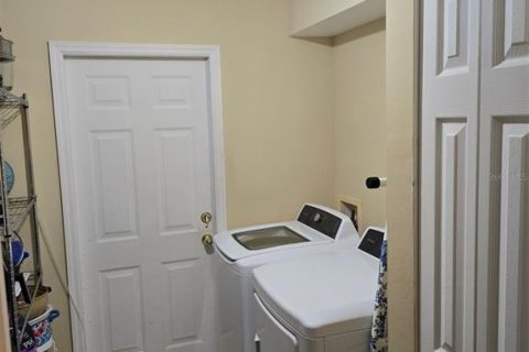 Casa en venta en Cape Coral, Florida, 4 dormitorios, 159.42 m2 № 1904216 - foto 17