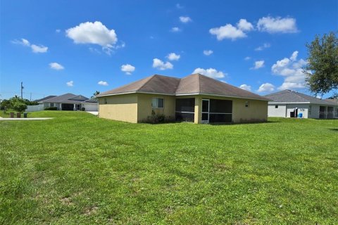 Casa en venta en Cape Coral, Florida, 4 dormitorios, 159.42 m2 № 1904216 - foto 5