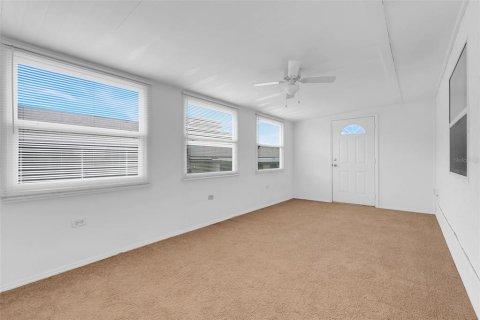 Condominio en venta en Tavares, Florida, 3 dormitorios, 105.91 m2 № 1900097 - foto 18