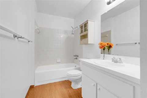 Condominio en venta en Tavares, Florida, 3 dormitorios, 105.91 m2 № 1900097 - foto 17