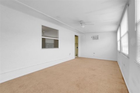 Condominio en venta en Tavares, Florida, 3 dormitorios, 105.91 m2 № 1900097 - foto 19