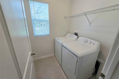 Touwnhouse à louer à Zephyrhills, Floride: 3 chambres, 167.87 m2 № 2400471 - photo 19