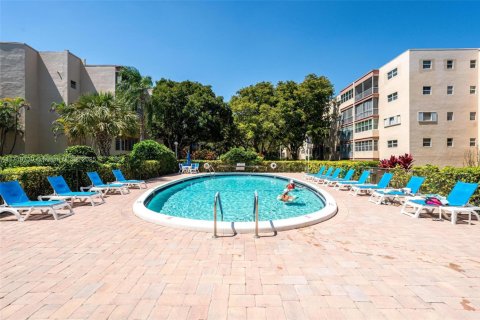 Condo in Plantation, Florida, 1 bedroom  № 1474203 - photo 20