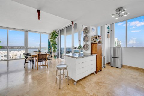 Condominio en venta en North Bay Village, Florida, 3 dormitorios, 191.84 m2 № 1683972 - foto 23