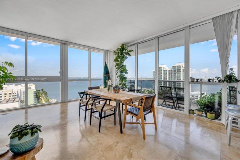 Condominio en venta en North Bay Village, Florida, 3 dormitorios, 191.84 m2 № 1683972 - foto 9