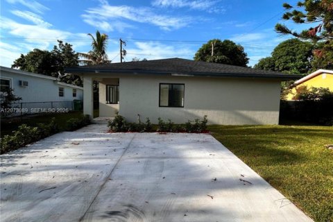 Villa ou maison à Miami, Floride 4 chambres, 171.87 m2 № 2311151