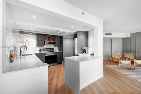 Copropriété à vendre à Pompano Beach, Floride: 1 chambre, 89.19 m2 № 1726453 - photo 5