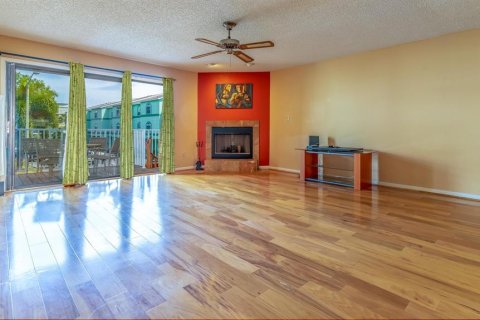 Adosado en alquiler en Tierra Verde, Florida, 3 dormitorios, 166.76 m2 № 1802323 - foto 3